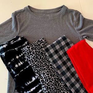 COPY - Medium sparkle waffle tee & 4 pairs leggings ( all medium)